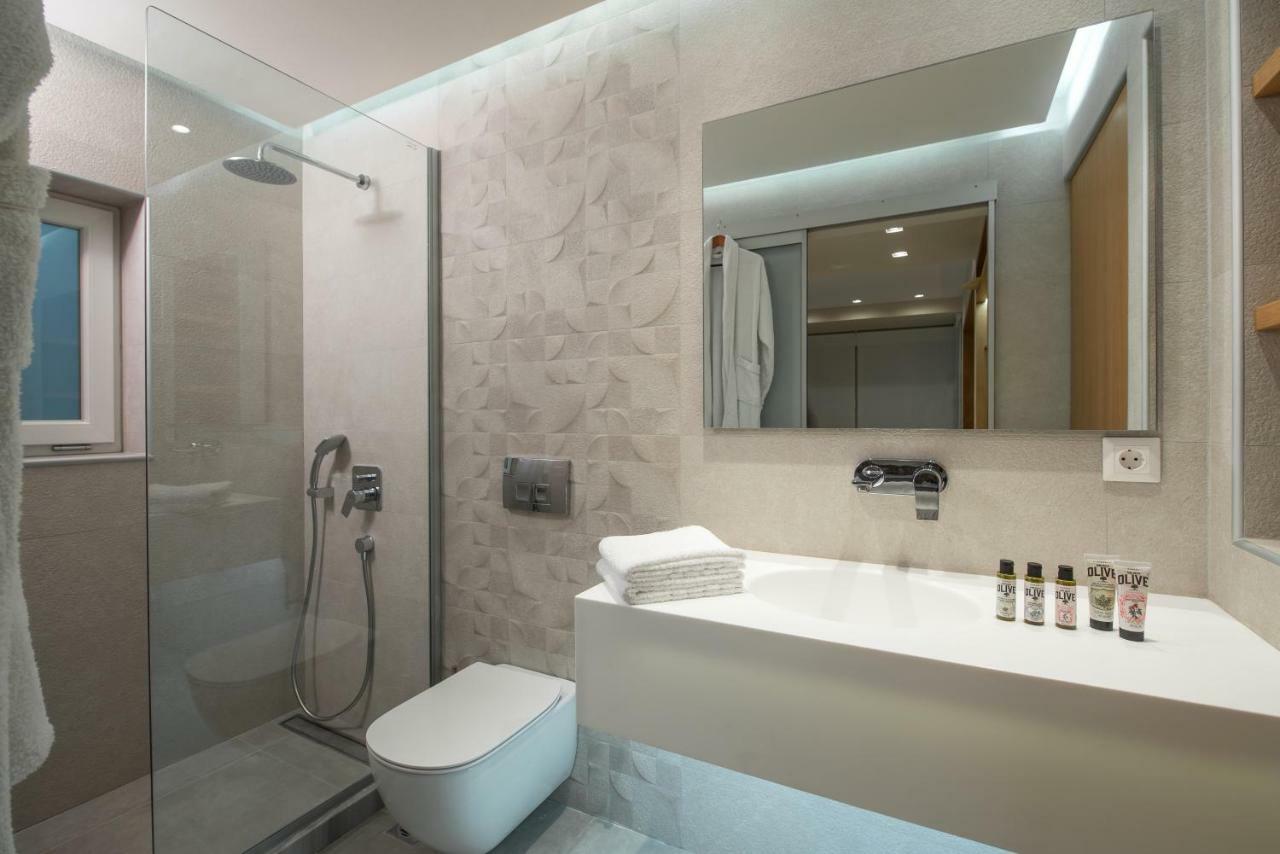 King'S Blue, Urban Suites Héraklion Extérieur photo
